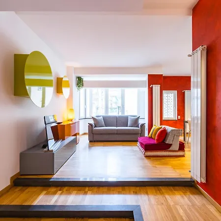 Fresh And Trendy Flat At Vomero *